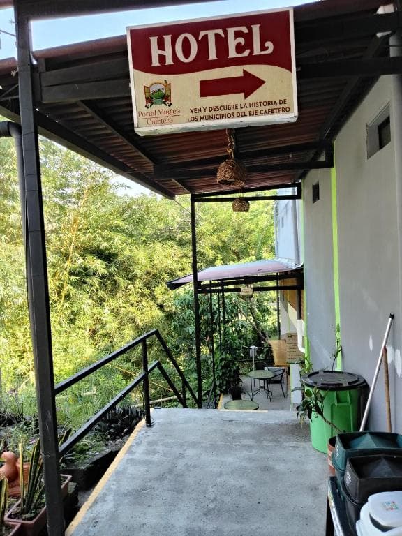 Entrada Hotel Portal Mágico